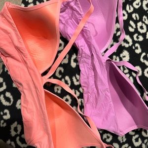 Brand new without tags Victoria secret lightly lined plunge 36D.